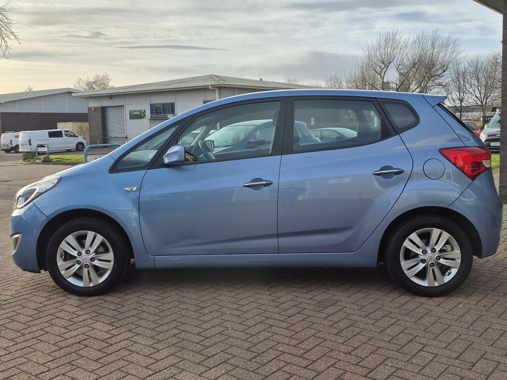 Hyundai ix20 1.4 Active Hatchback 5dr Petrol Manual Euro 5 (90 bhp)