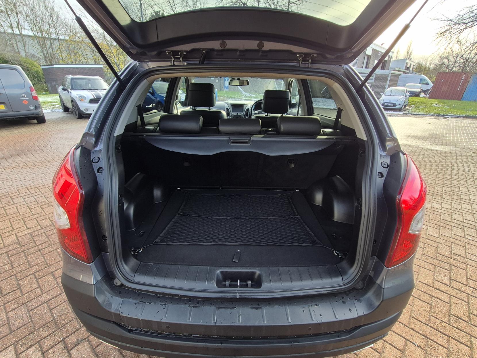 SsangYong Korando 2.2D ELX SUV 5dr Diesel Auto 4WD Euro 6 (178 ps)