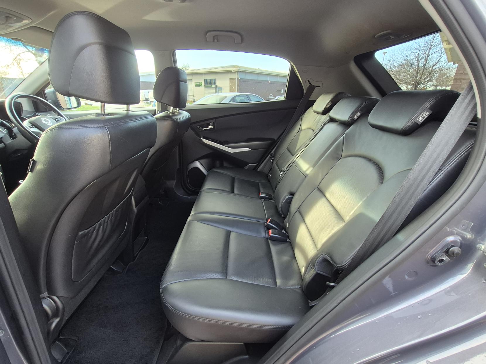 SsangYong Korando 2.2D ELX SUV 5dr Diesel Auto 4WD Euro 6 (178 ps)