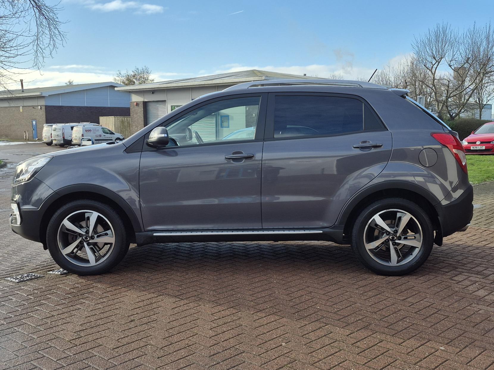 SsangYong Korando 2.2D ELX SUV 5dr Diesel Auto 4WD Euro 6 (178 ps)