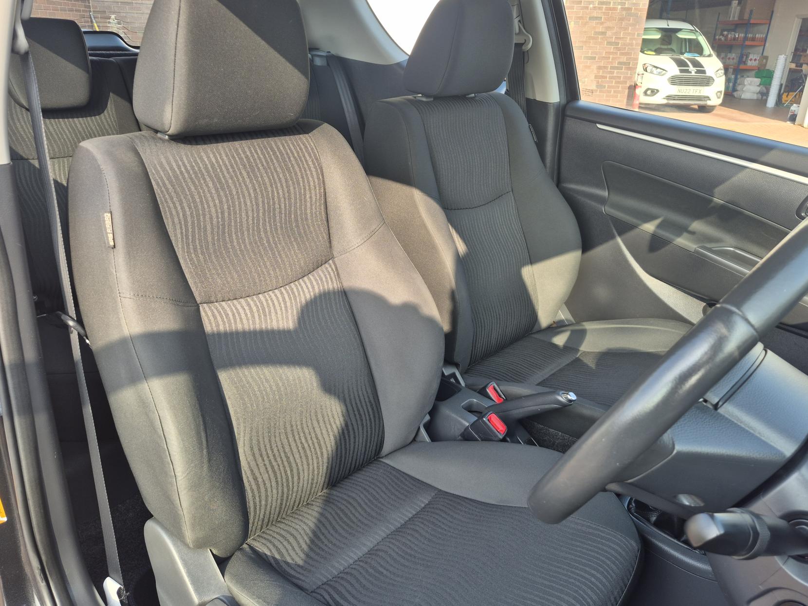 Suzuki Swift 1.2 SZ2 Hatchback 3dr Petrol Manual Euro 5 (94 ps)