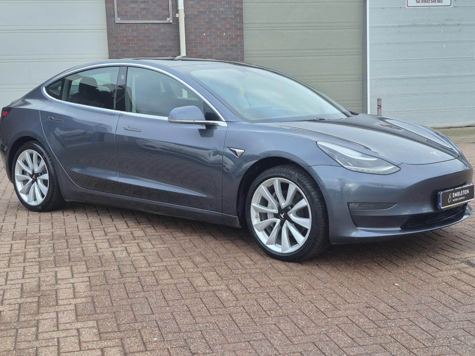 Tesla Model 3 (Dual Motor) Long Range Saloon 4dr Electric Auto 4WDE (346 ps)