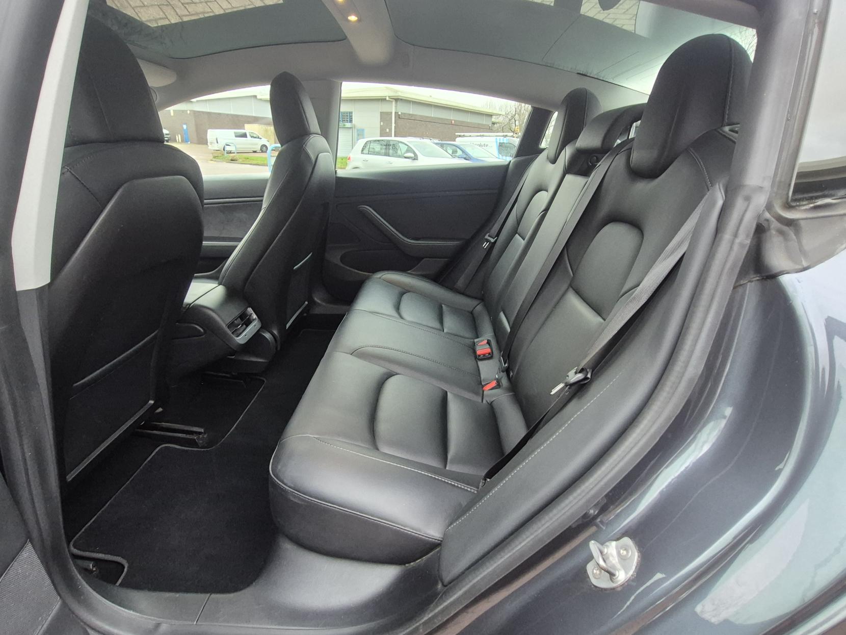 Tesla Model 3 (Dual Motor) Long Range Saloon 4dr Electric Auto 4WDE (346 ps)