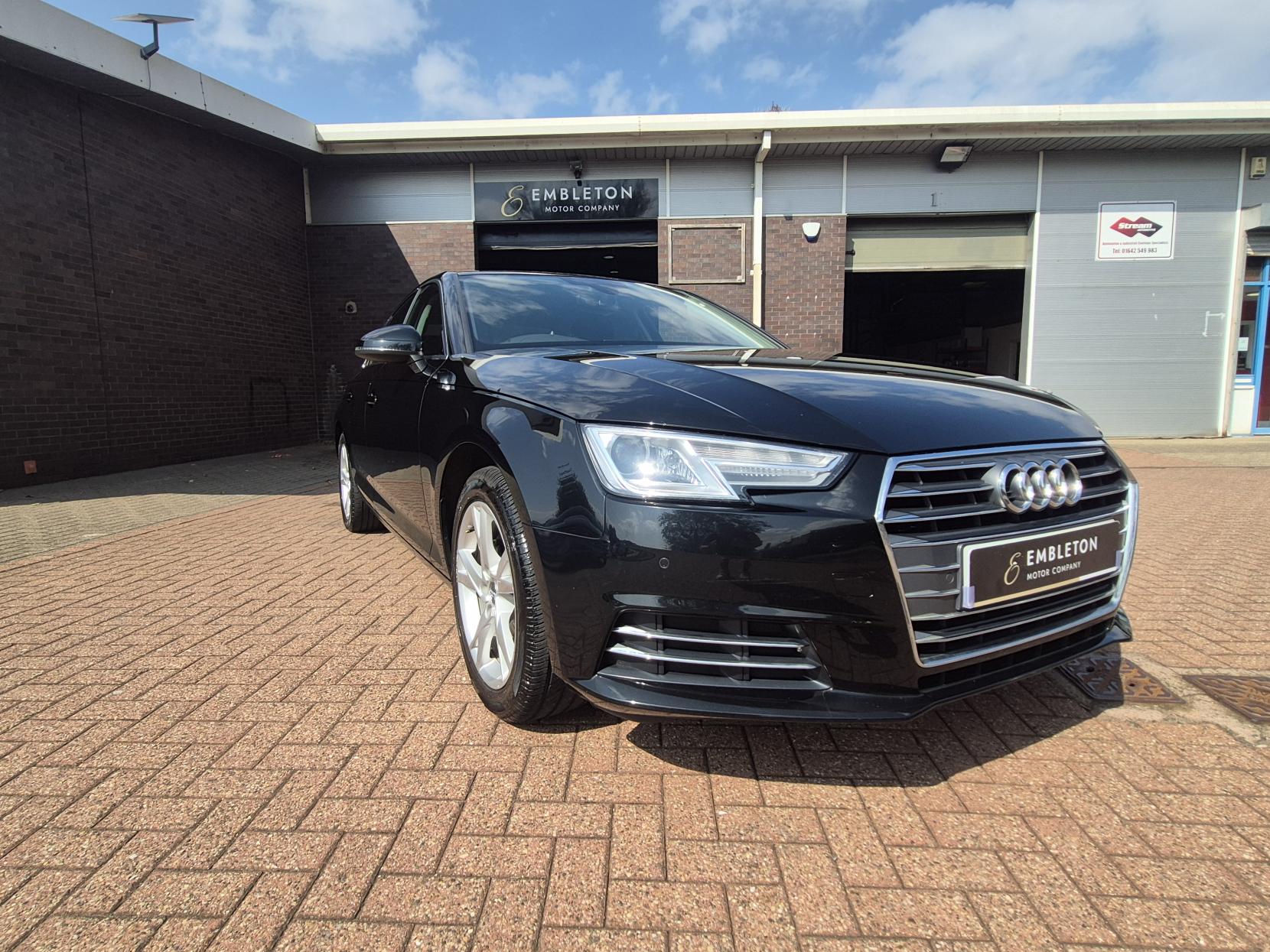 Audi A4 1.4 TFSI Sport Saloon 4dr Petrol Manual Euro 6 (s/s) (150 ps)