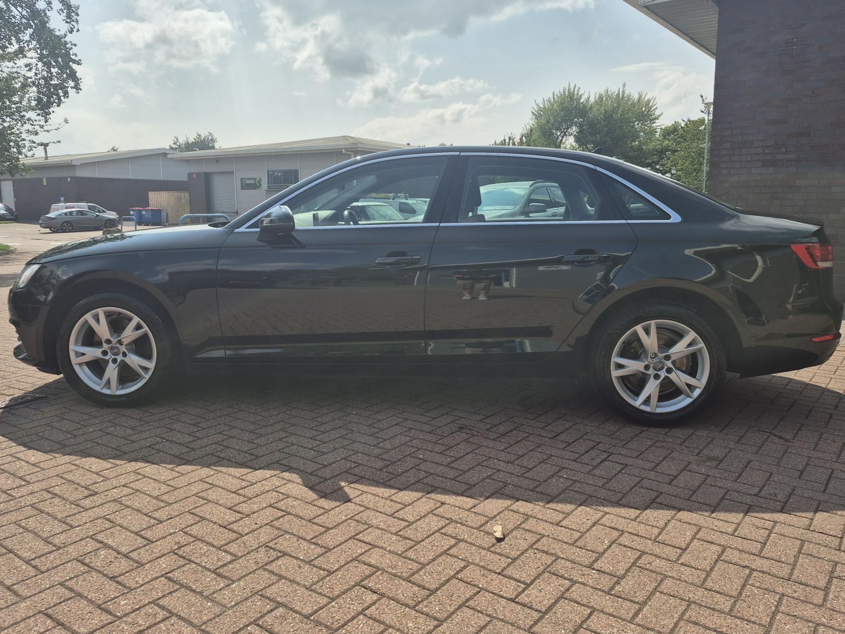 Audi A4 1.4 TFSI Sport Saloon 4dr Petrol Manual Euro 6 (s/s) (150 ps)