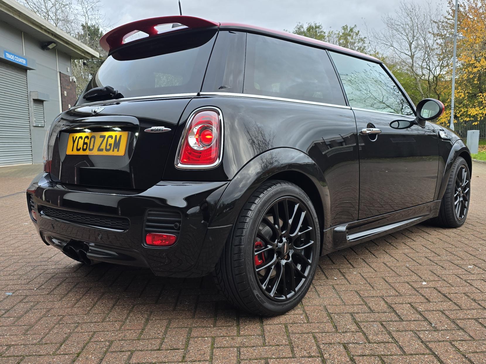 MINI Hatch 1.6 John Cooper Works Hatchback 3dr Petrol Manual Euro 5 (211 ps)