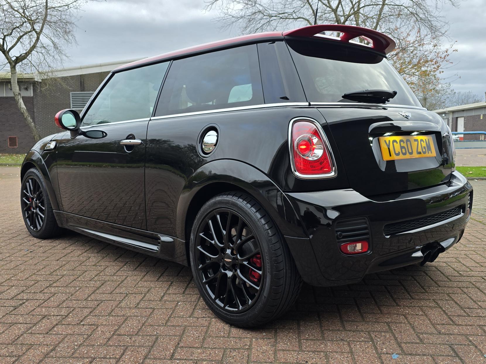 MINI Hatch 1.6 John Cooper Works Hatchback 3dr Petrol Manual Euro 5 (211 ps)