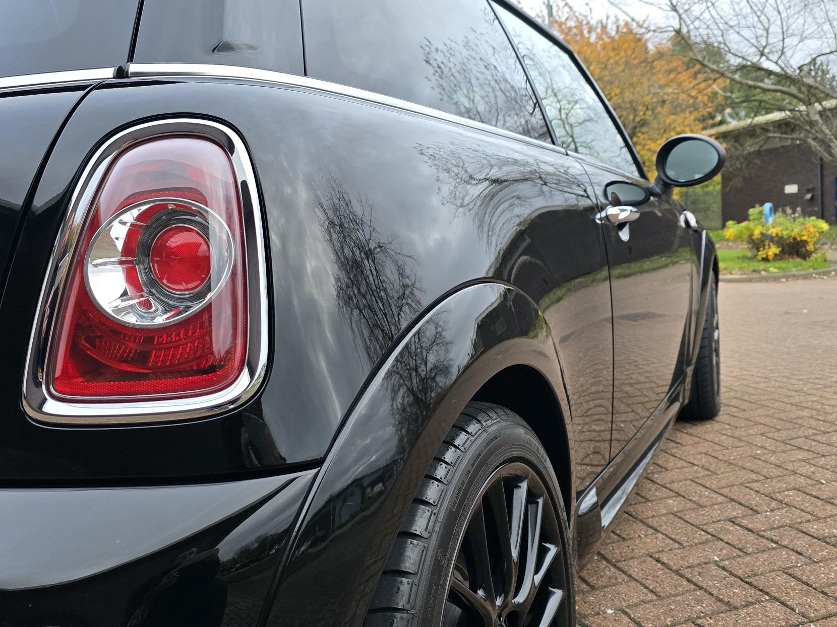 MINI Hatch 1.6 John Cooper Works Hatchback 3dr Petrol Manual Euro 5 (211 ps)