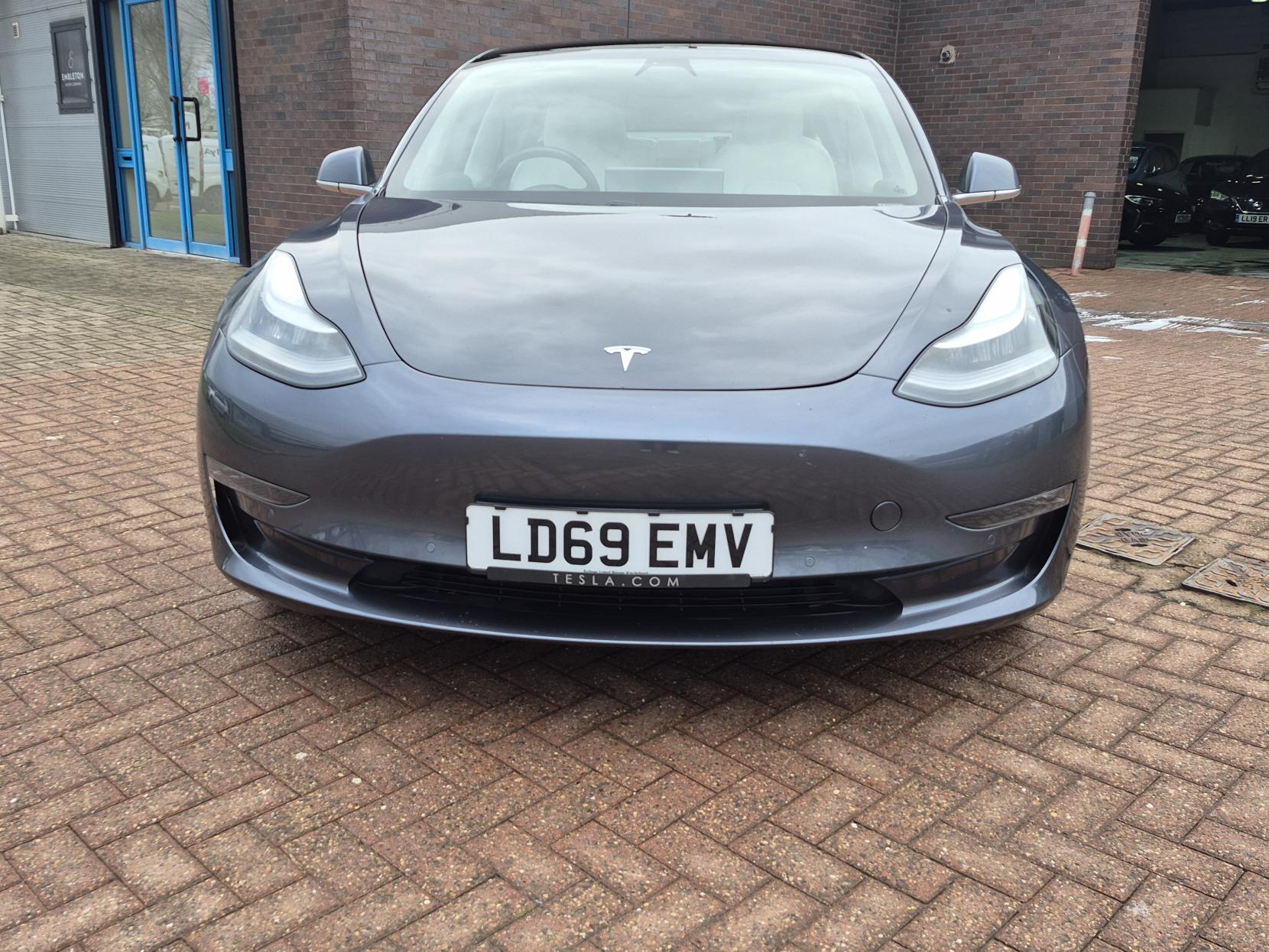 Tesla Model 3 (Dual Motor) Performance Saloon 4dr Electric Auto 4WDE (Performance Upgrade) (449 bhp)