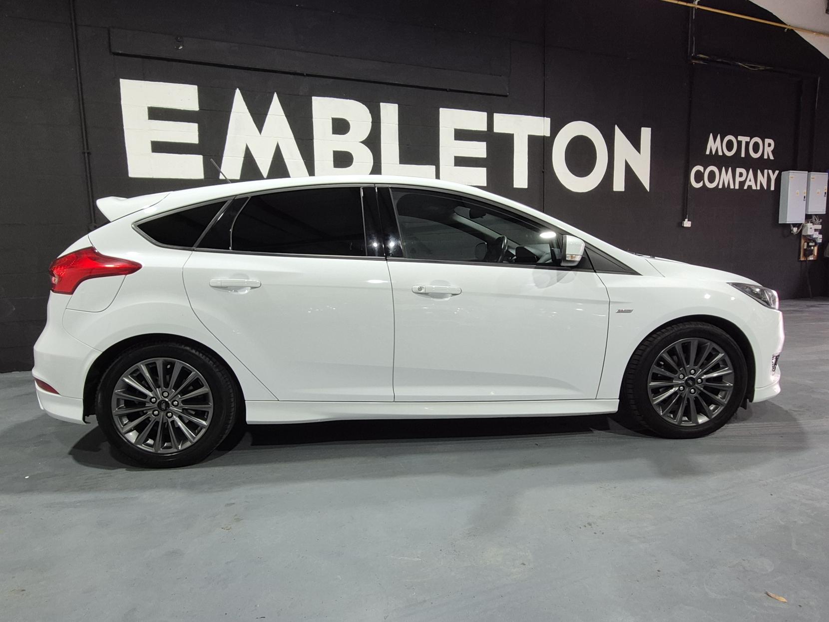 Ford Focus 1.0T EcoBoost ST-Line Hatchback 5dr Petrol Manual Euro 6 (s/s) (125 ps)