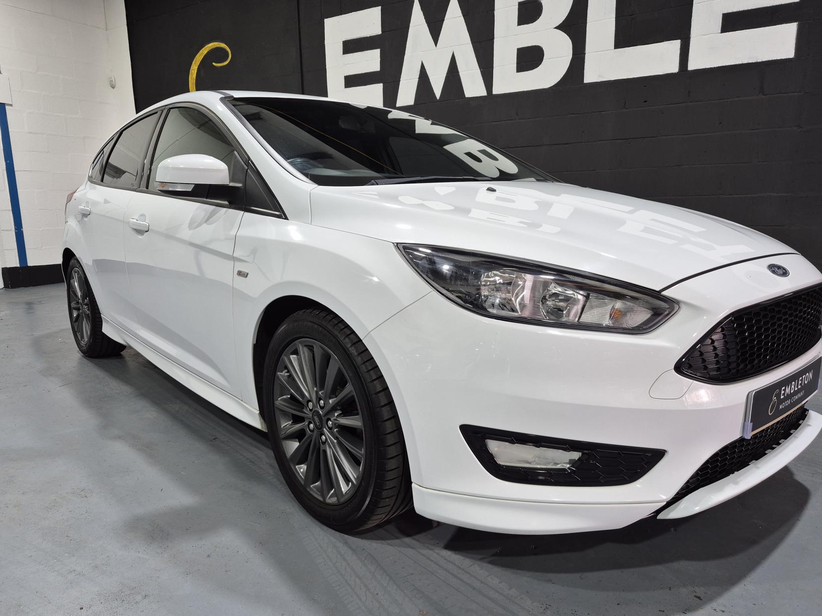 Ford Focus 1.0T EcoBoost ST-Line Hatchback 5dr Petrol Manual Euro 6 (s/s) (125 ps)