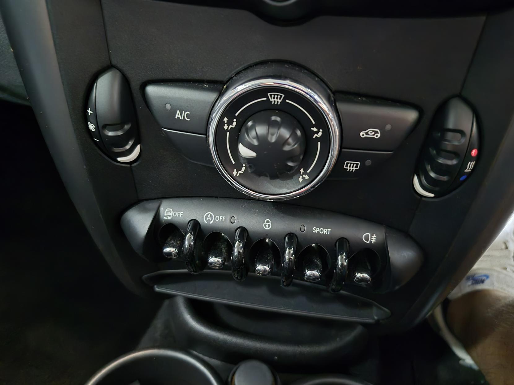 MINI Countryman 2.0 Cooper SD SUV 5dr Diesel Manual Euro 5 (s/s) (143 ps)
