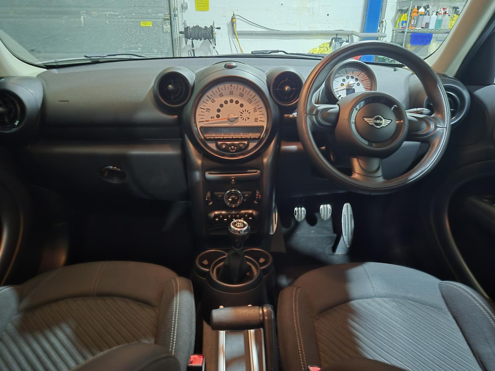 MINI Countryman 2.0 Cooper SD SUV 5dr Diesel Manual Euro 5 (s/s) (143 ps)