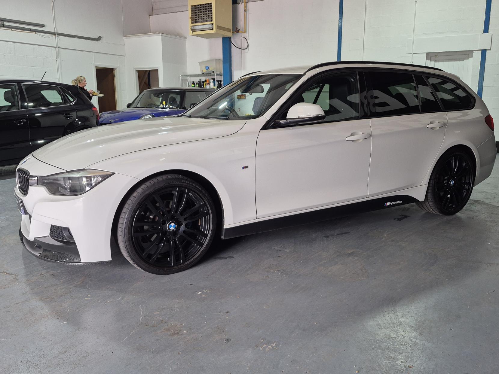 BMW 3 Series 2.0 318d BluePerformance M Sport Touring 5dr Diesel Manual Euro 6 (s/s) (143 ps)