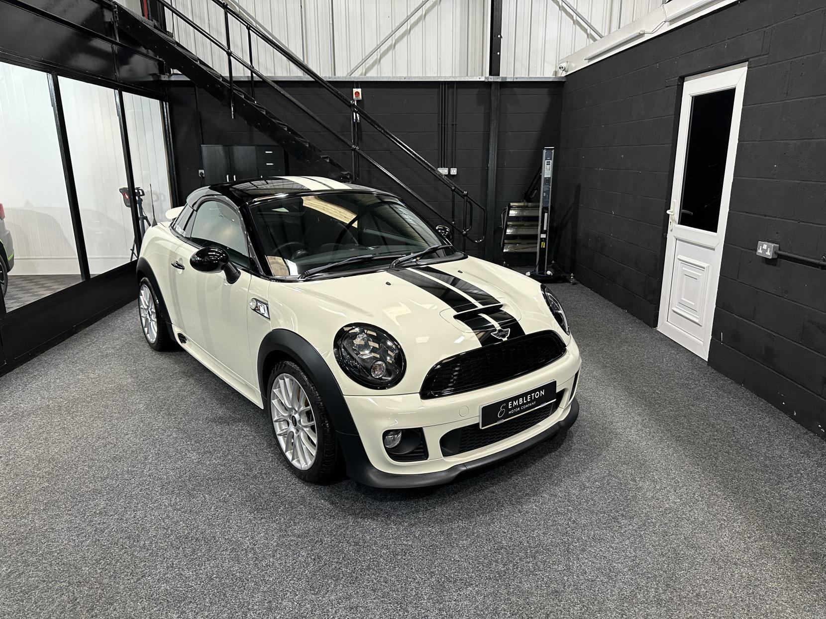 MINI Coupe 1.6 Cooper S Coupe 2dr Petrol Manual Euro 5 (s/s) (184 ps)