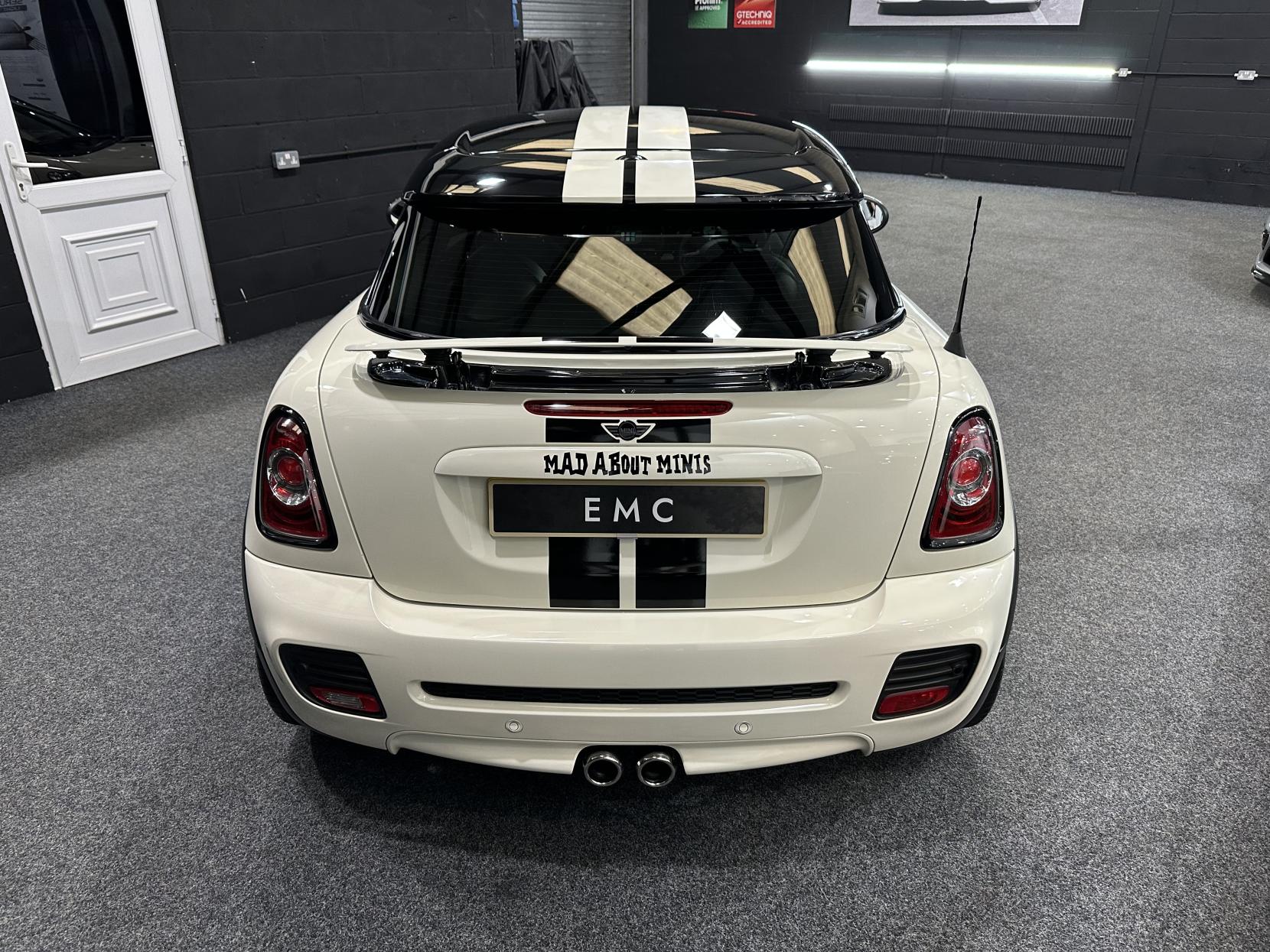 MINI Coupe 1.6 Cooper S Coupe 2dr Petrol Manual Euro 5 (s/s) (184 ps)