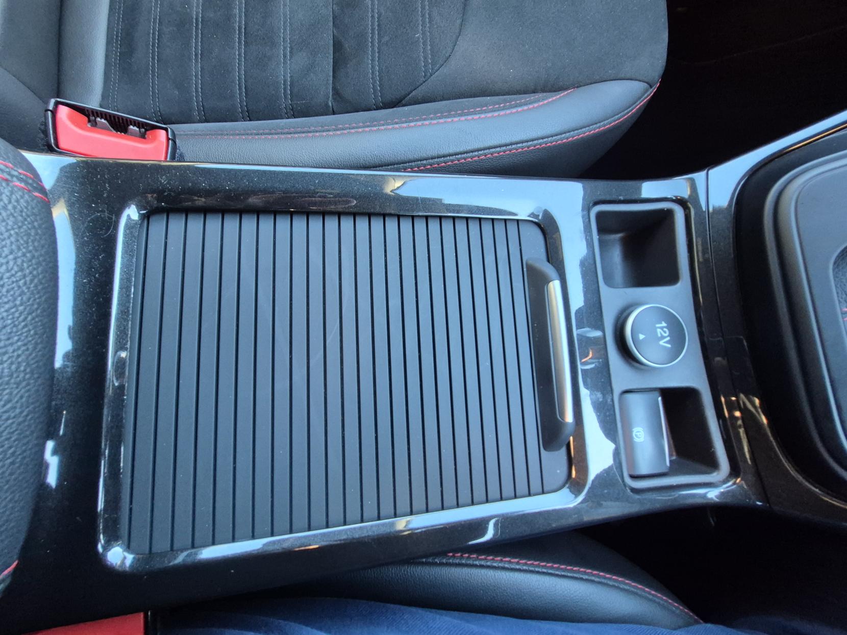 Ford Kuga 2.0 TDCi ST-Line X SUV 5dr Diesel Powershift AWD Euro 6 (s/s) (180 ps)