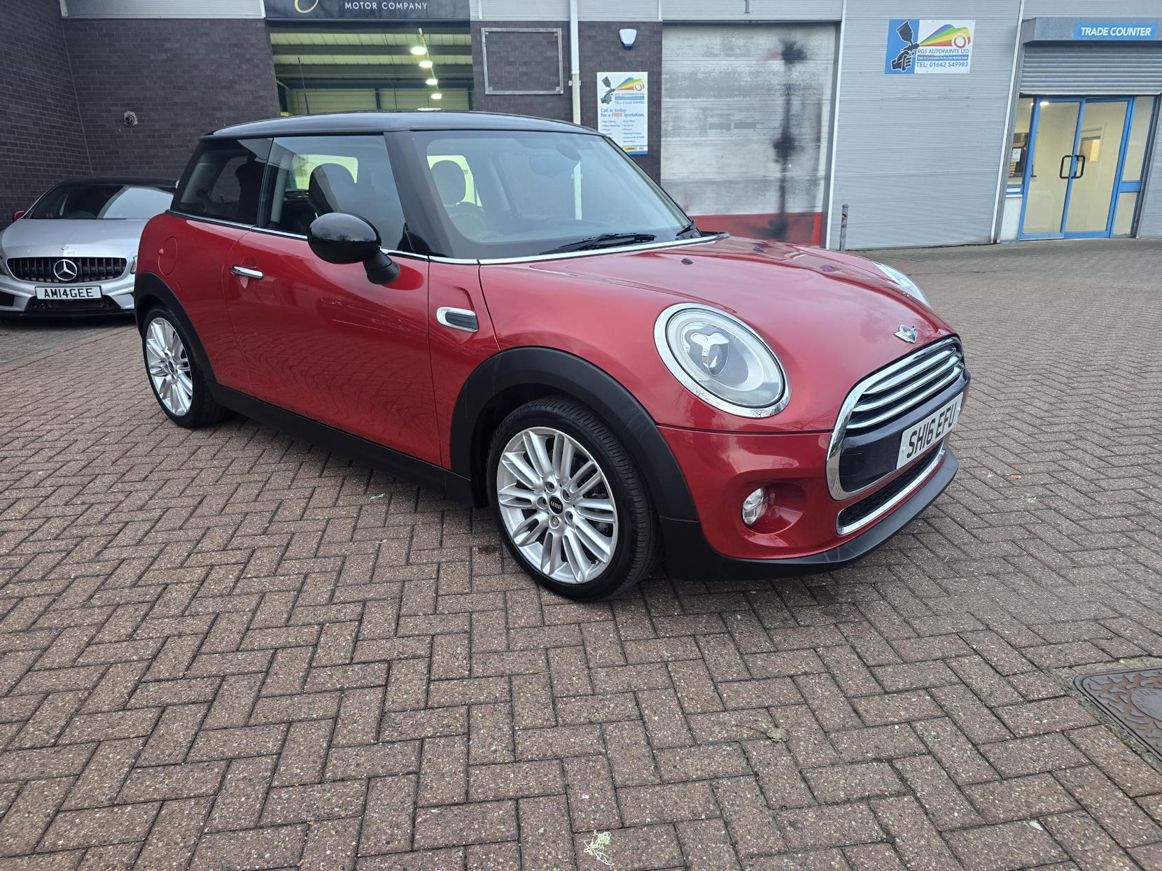 MINI Hatch 1.5 Cooper Hatchback 3dr Petrol Auto Euro 6 (s/s) (136 ps)