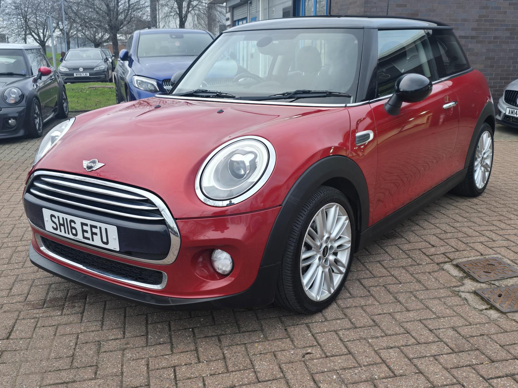 MINI Hatch 1.5 Cooper Hatchback 3dr Petrol Auto Euro 6 (s/s) (136 ps)