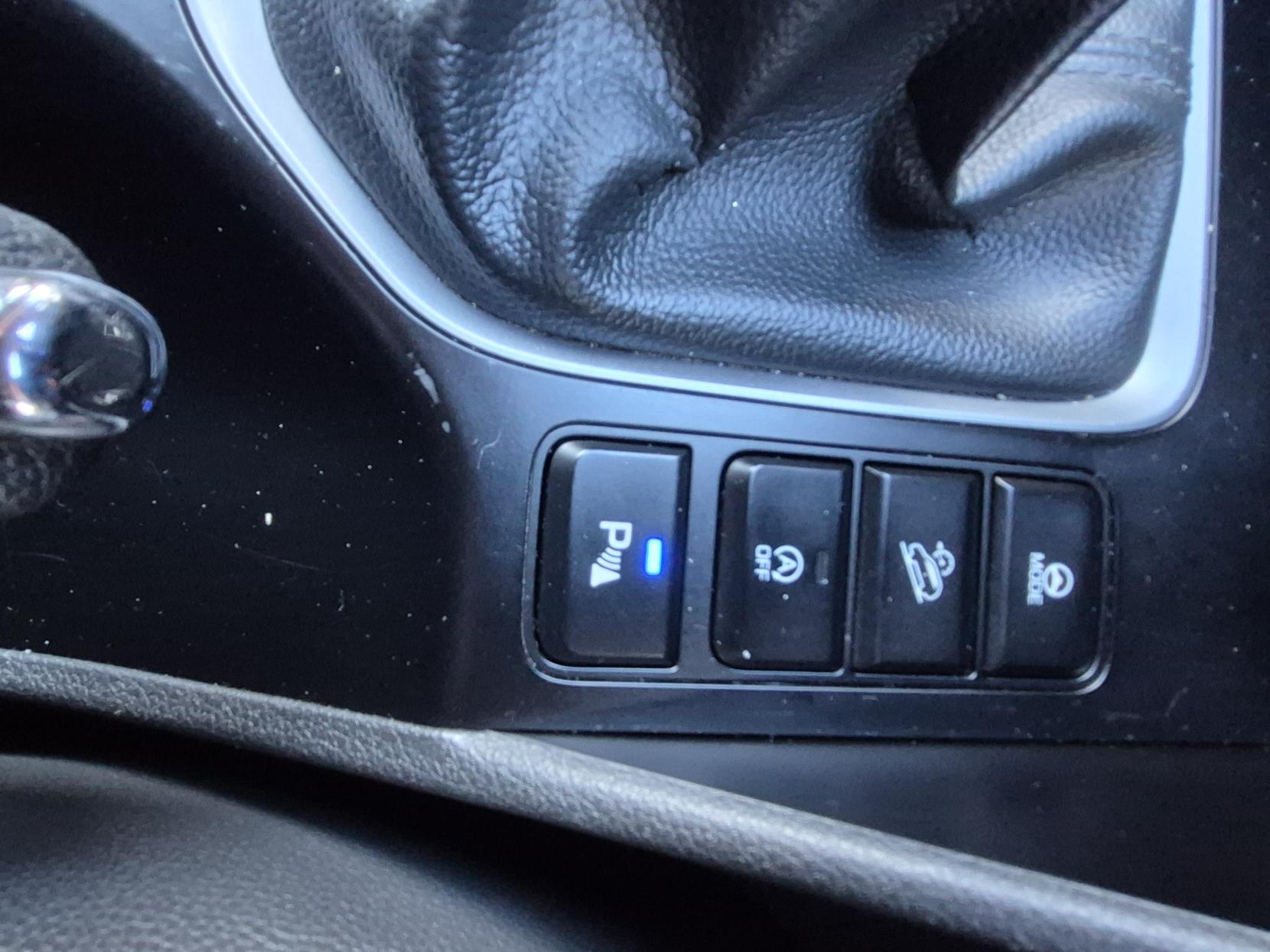 Hyundai TUCSON 1.7 CRDi Blue Drive Premium SUV 5dr Diesel Manual Euro 6 (s/s) (116 ps)