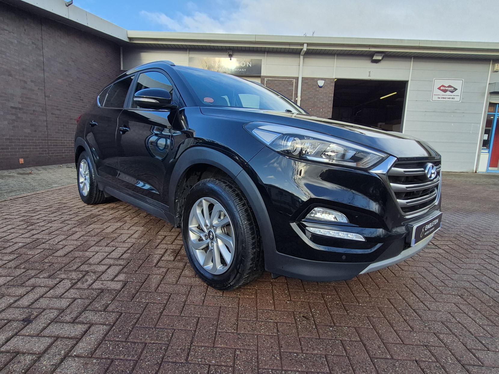 Hyundai TUCSON 1.7 CRDi Blue Drive Premium SUV 5dr Diesel Manual Euro 6 (s/s) (116 ps)
