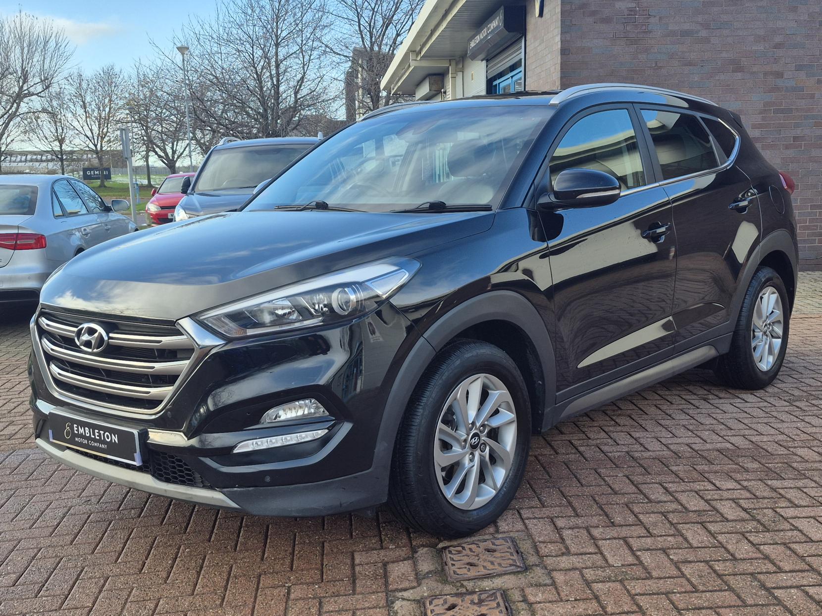 Hyundai TUCSON 1.7 CRDi Blue Drive Premium SUV 5dr Diesel Manual Euro 6 (s/s) (116 ps)