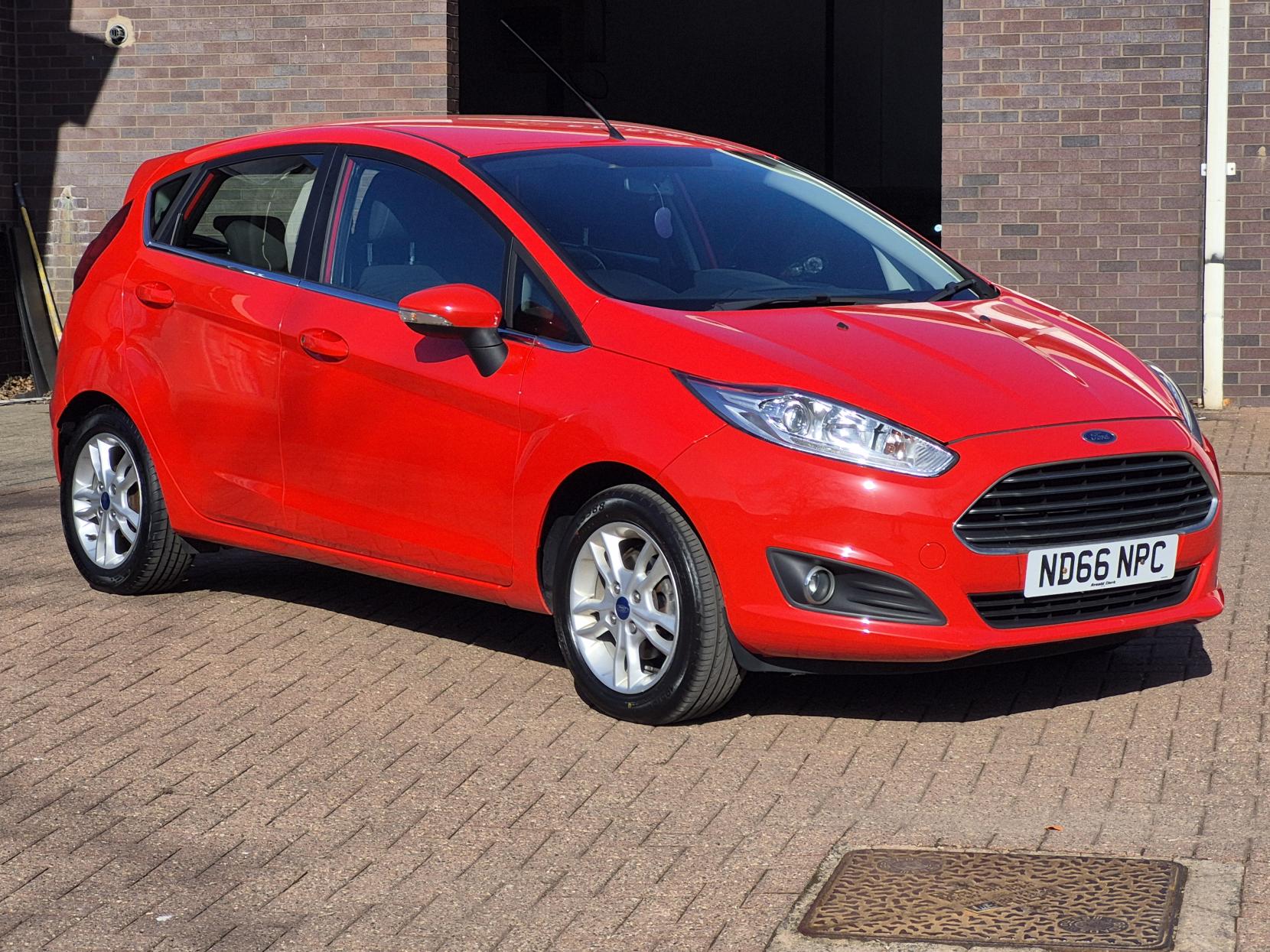 Ford Fiesta 1.0T EcoBoost Zetec Hatchback 5dr Petrol Manual Euro 6 (s/s) (100 ps)