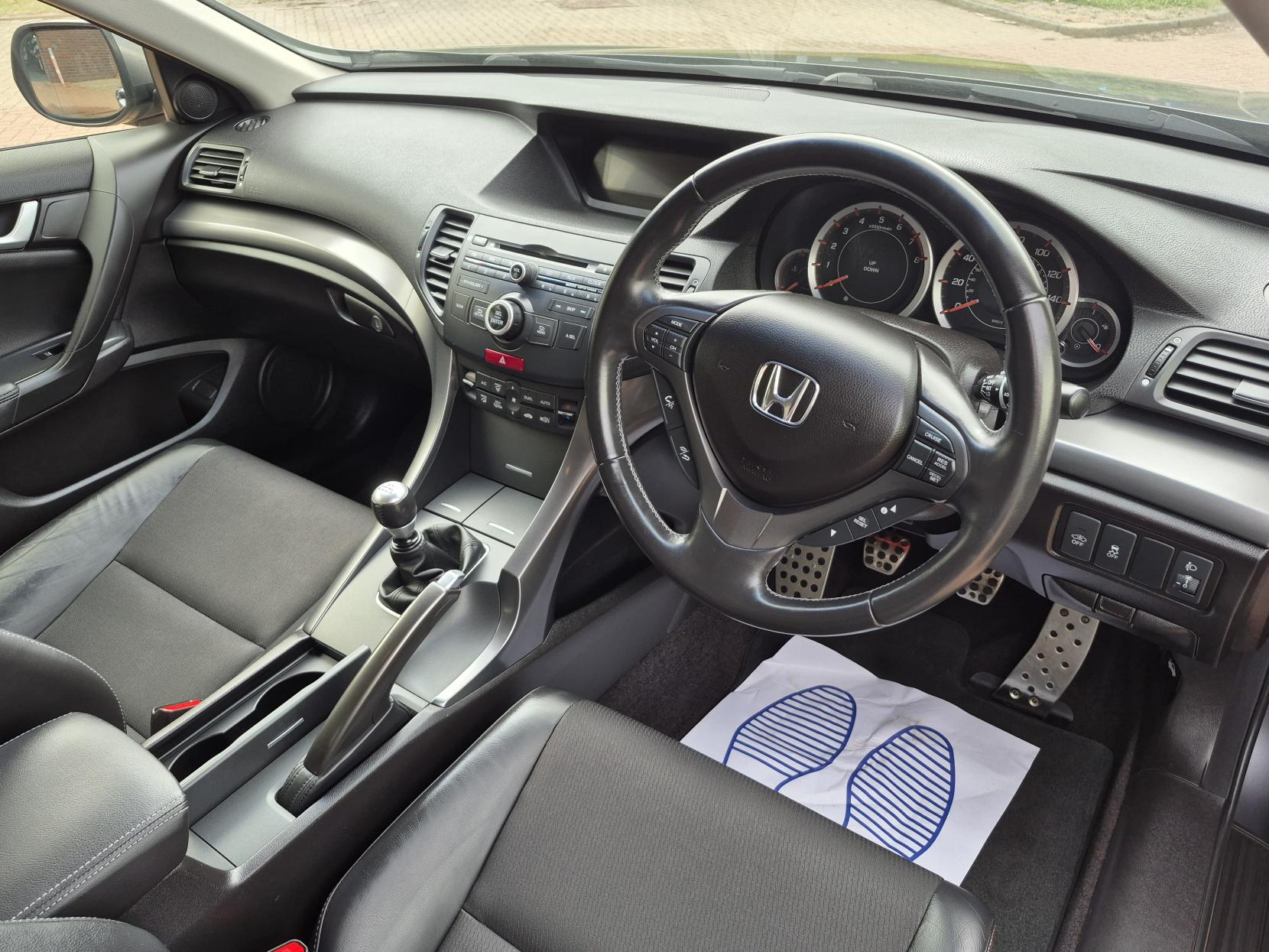 Honda Accord 2.0 i-VTEC ES GT Saloon 4dr Petrol Manual Euro 5 (156 ps)