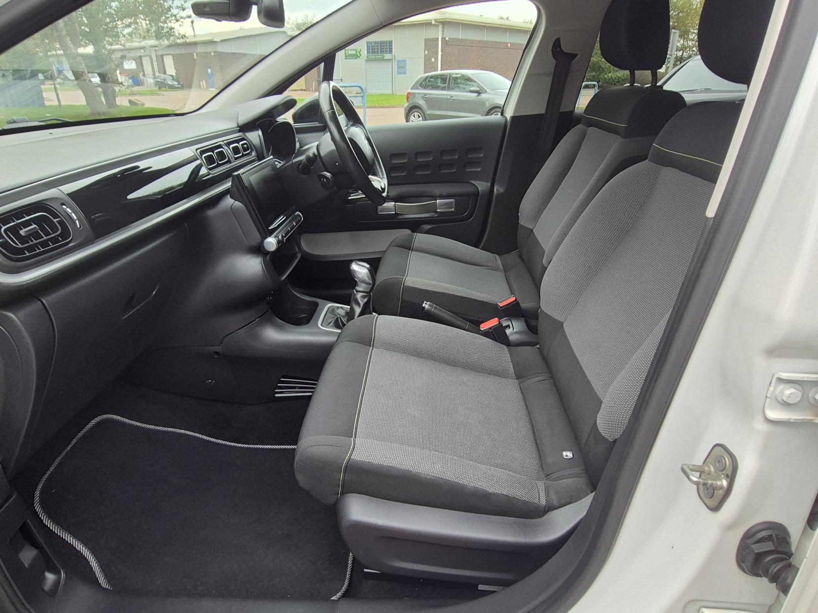 Citroen C3 1.2 PureTech Flair Hatchback 5dr Petrol Manual Euro 6 (82 ps)