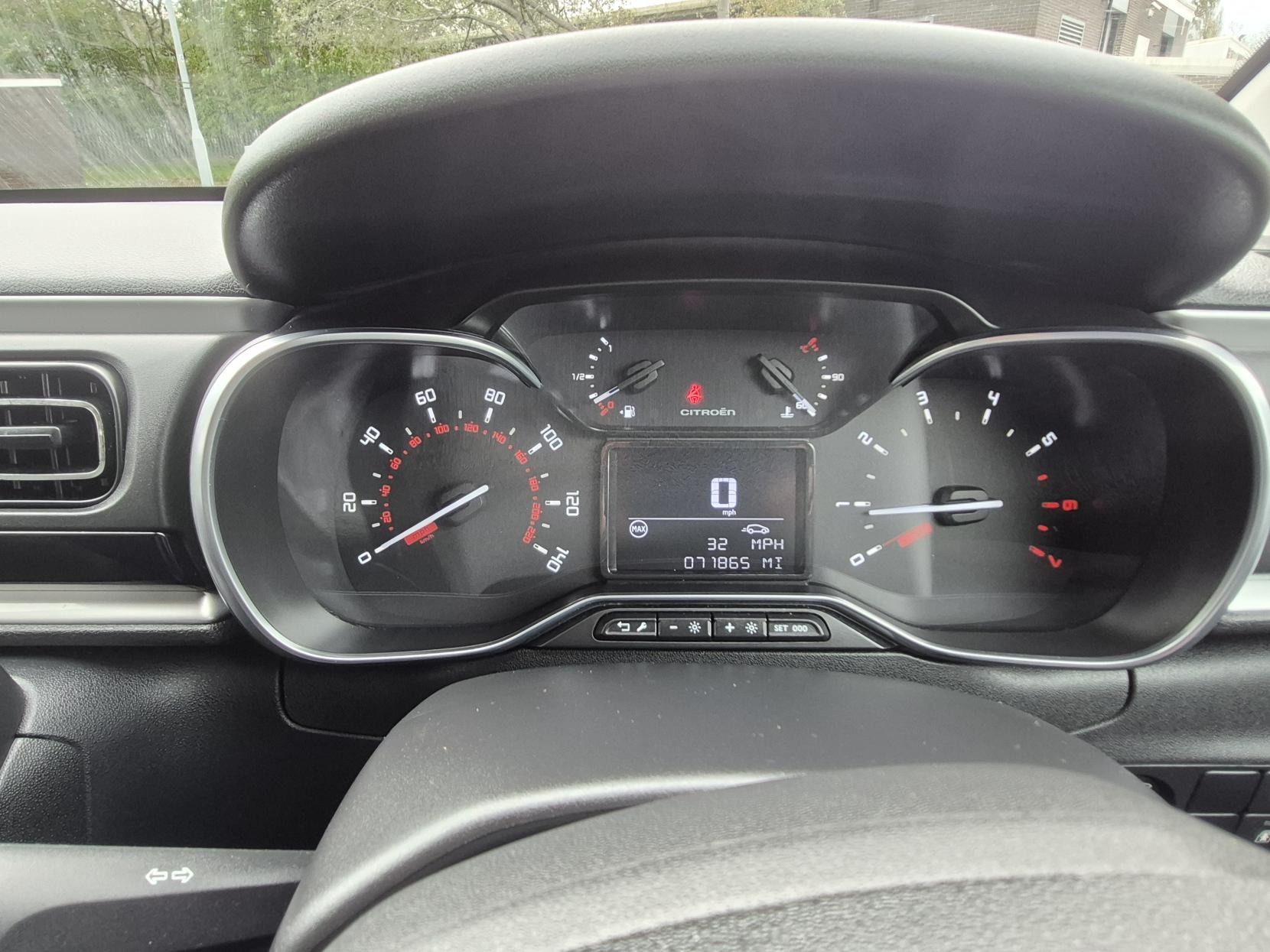 Citroen C3 1.2 PureTech Flair Hatchback 5dr Petrol Manual Euro 6 (82 ps)