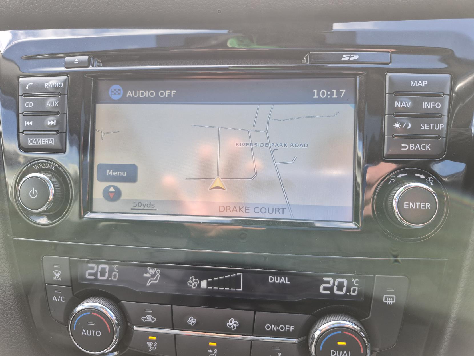 Nissan Qashqai 1.2 DIG-T Acenta Premium SUV 5dr Petrol Manual 2WD Euro 5 (s/s) (115 ps)