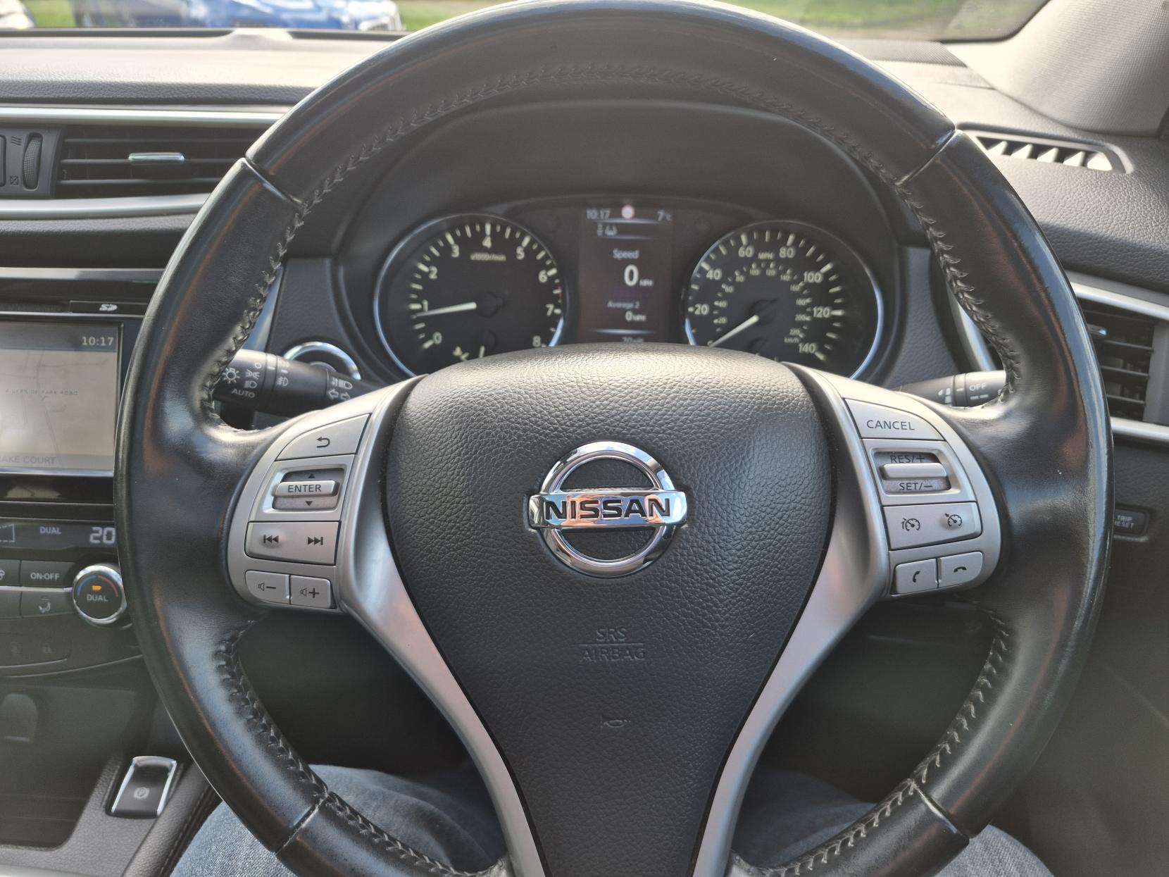 Nissan Qashqai 1.2 DIG-T Acenta Premium SUV 5dr Petrol Manual 2WD Euro 5 (s/s) (115 ps)