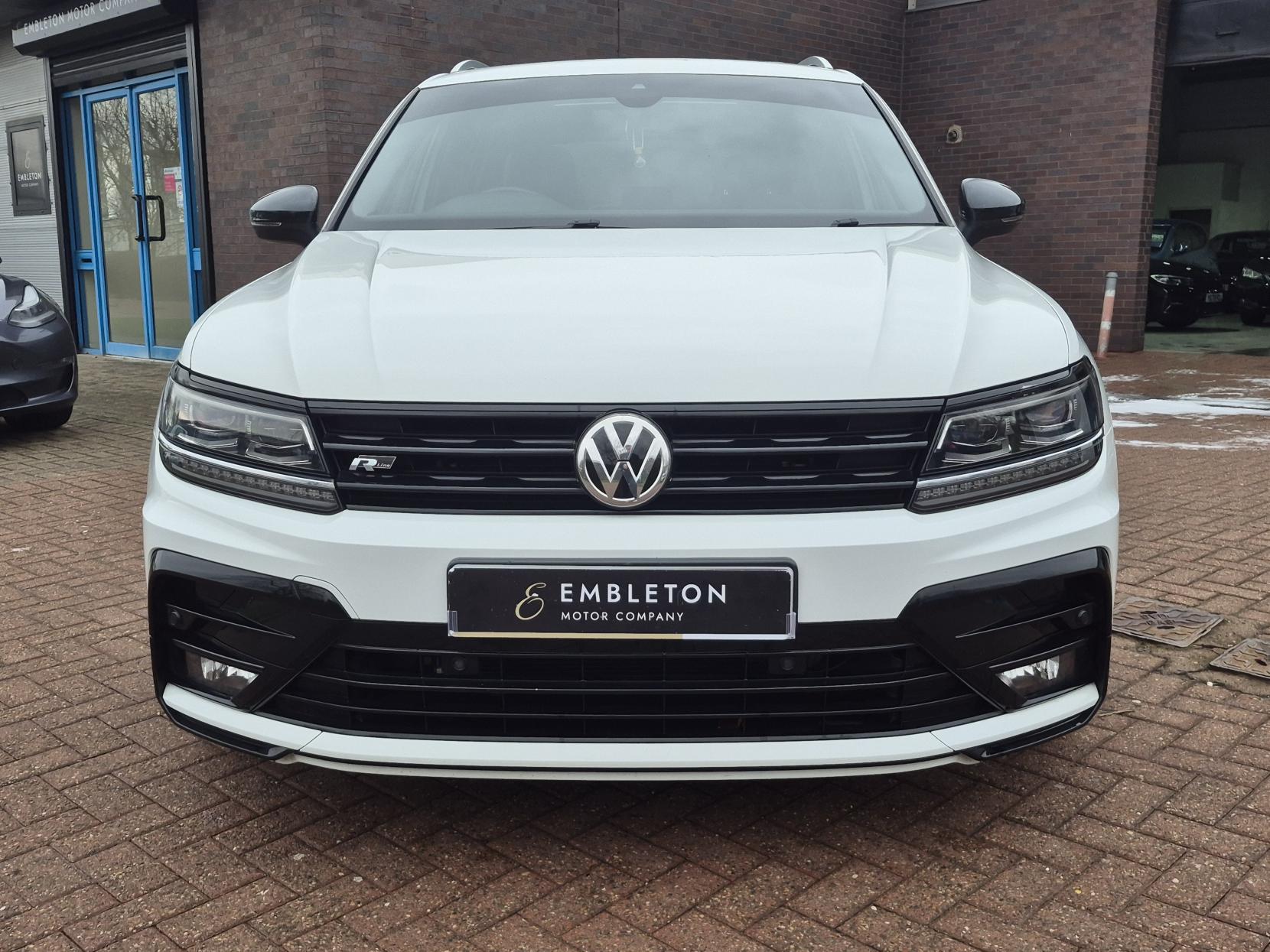 Volkswagen Tiguan 2.0 TDI R-Line SUV 5dr Diesel Manual Euro 6 (s/s) (150 ps)