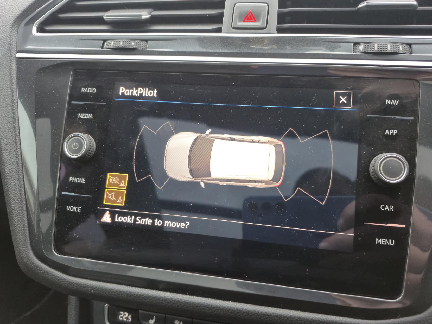 Volkswagen Tiguan 2.0 TDI R-Line SUV 5dr Diesel Manual Euro 6 (s/s) (150 ps)