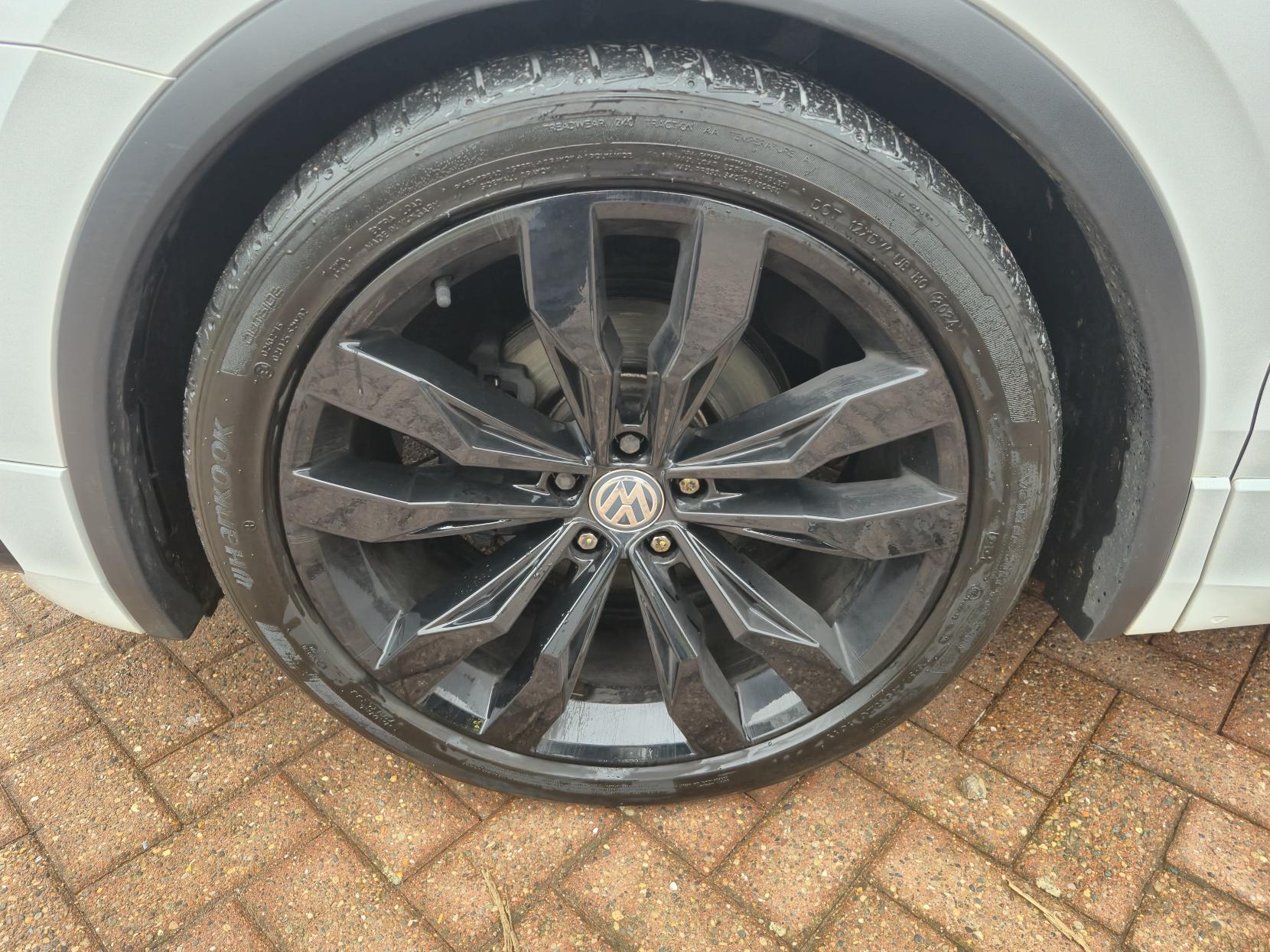 Volkswagen Tiguan 2.0 TDI R-Line SUV 5dr Diesel Manual Euro 6 (s/s) (150 ps)