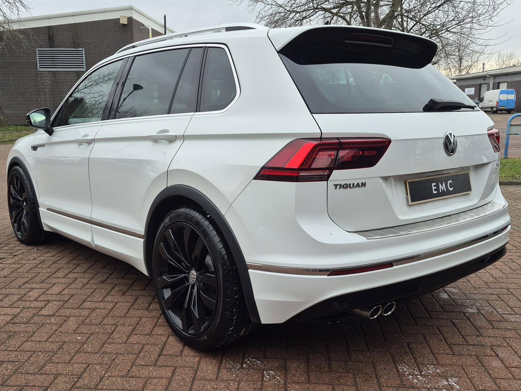 Volkswagen Tiguan 2.0 TDI R-Line SUV 5dr Diesel Manual Euro 6 (s/s) (150 ps)