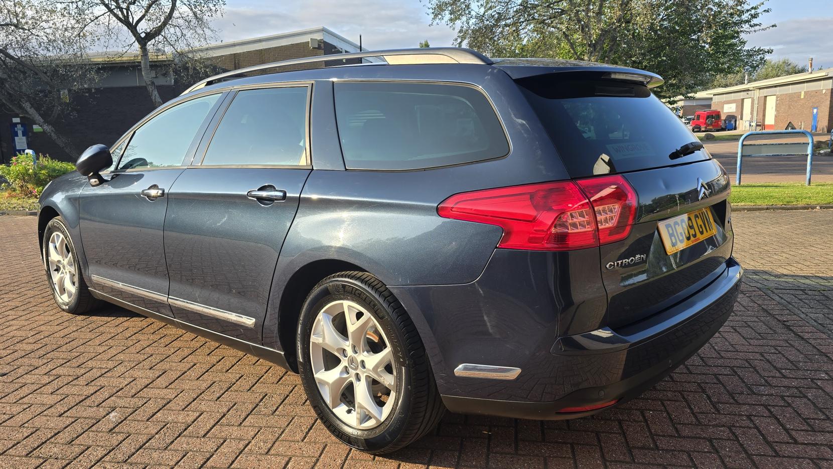 Citroen C5 2.2 HDi VTR+ Estate 5dr Diesel Manual (175 g/km, 170 bhp)