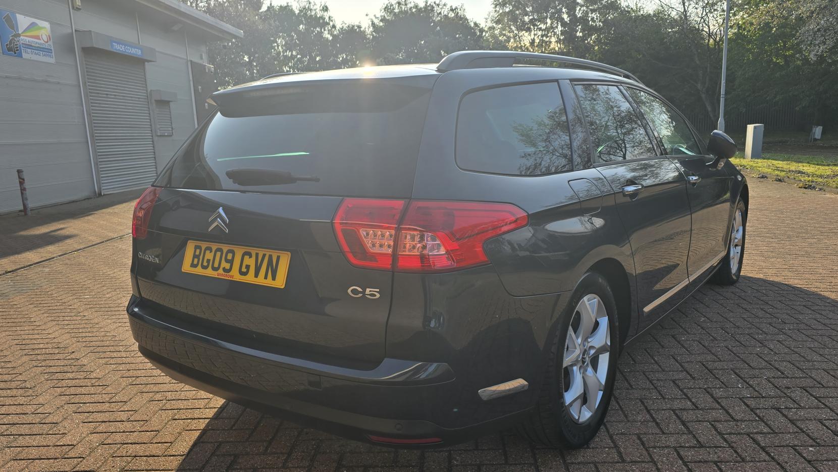 Citroen C5 2.2 HDi VTR+ Estate 5dr Diesel Manual (175 g/km, 170 bhp)