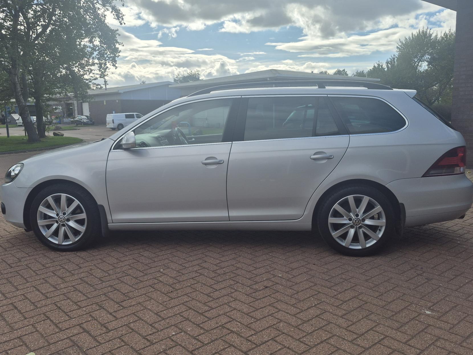 Volkswagen Golf 2.0 TDI Sportline Estate 5dr Diesel DSG Euro 5 (140 ps)