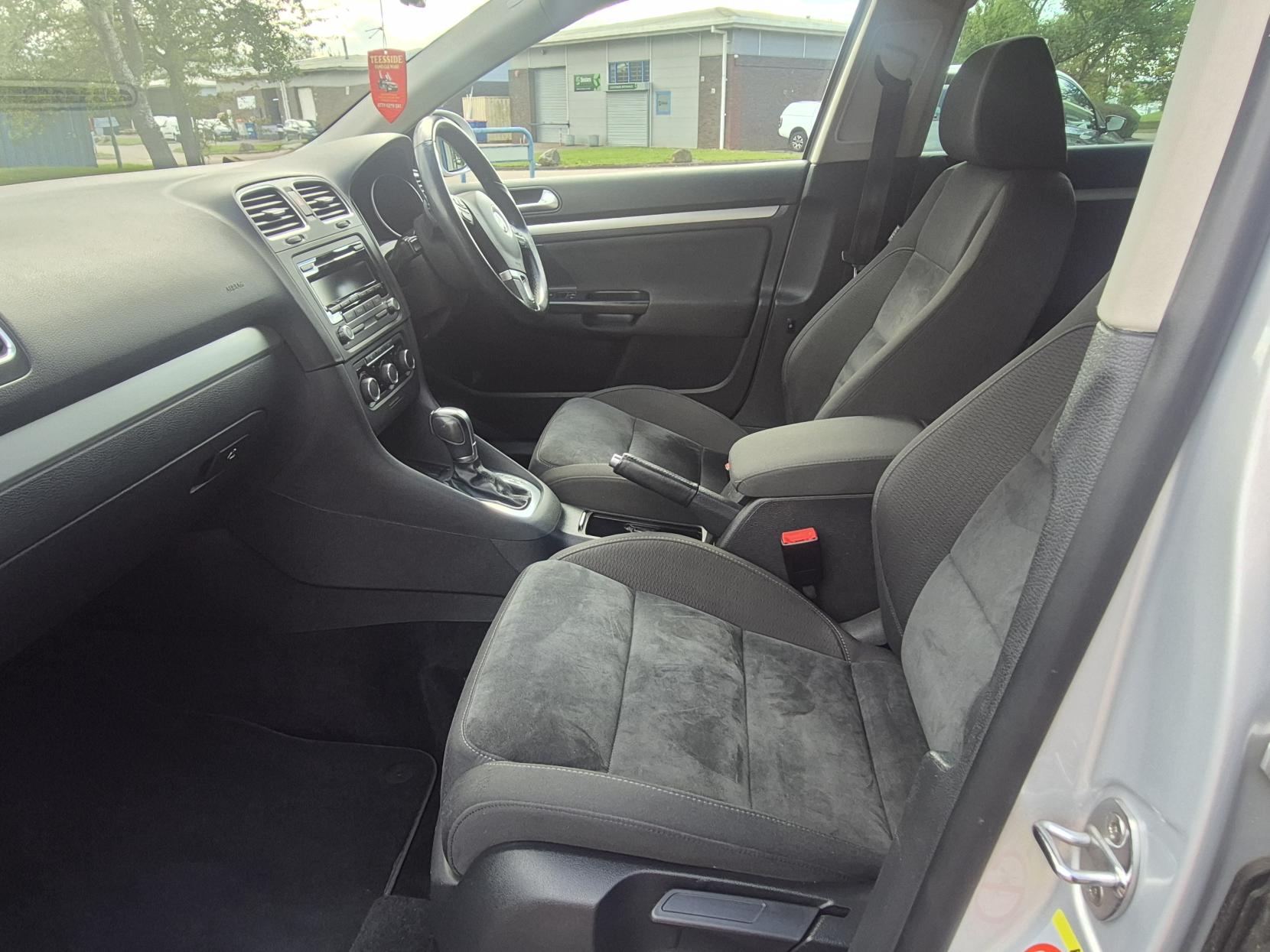 Volkswagen Golf 2.0 TDI Sportline Estate 5dr Diesel DSG Euro 5 (140 ps)