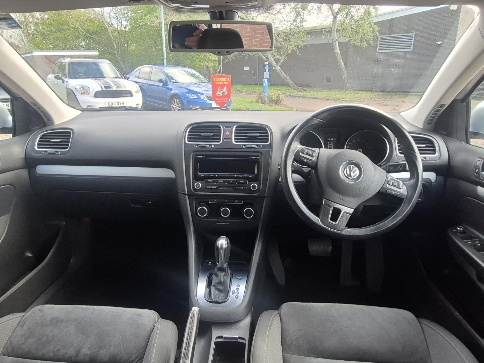 Volkswagen Golf 2.0 TDI Sportline Estate 5dr Diesel DSG Euro 5 (140 ps)