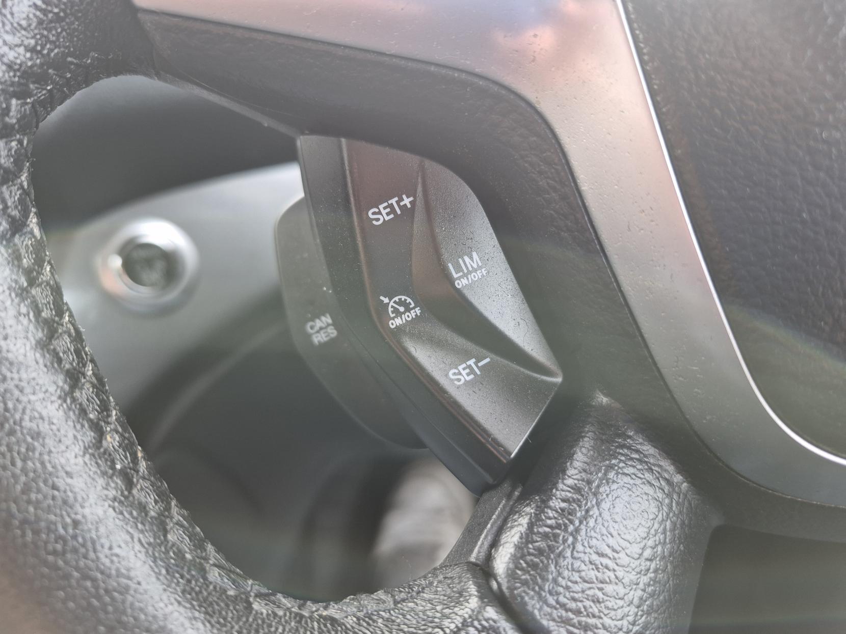 Ford C-Max 1.6 TDCi Titanium MPV 5dr Diesel Manual Euro 5 (115 ps)