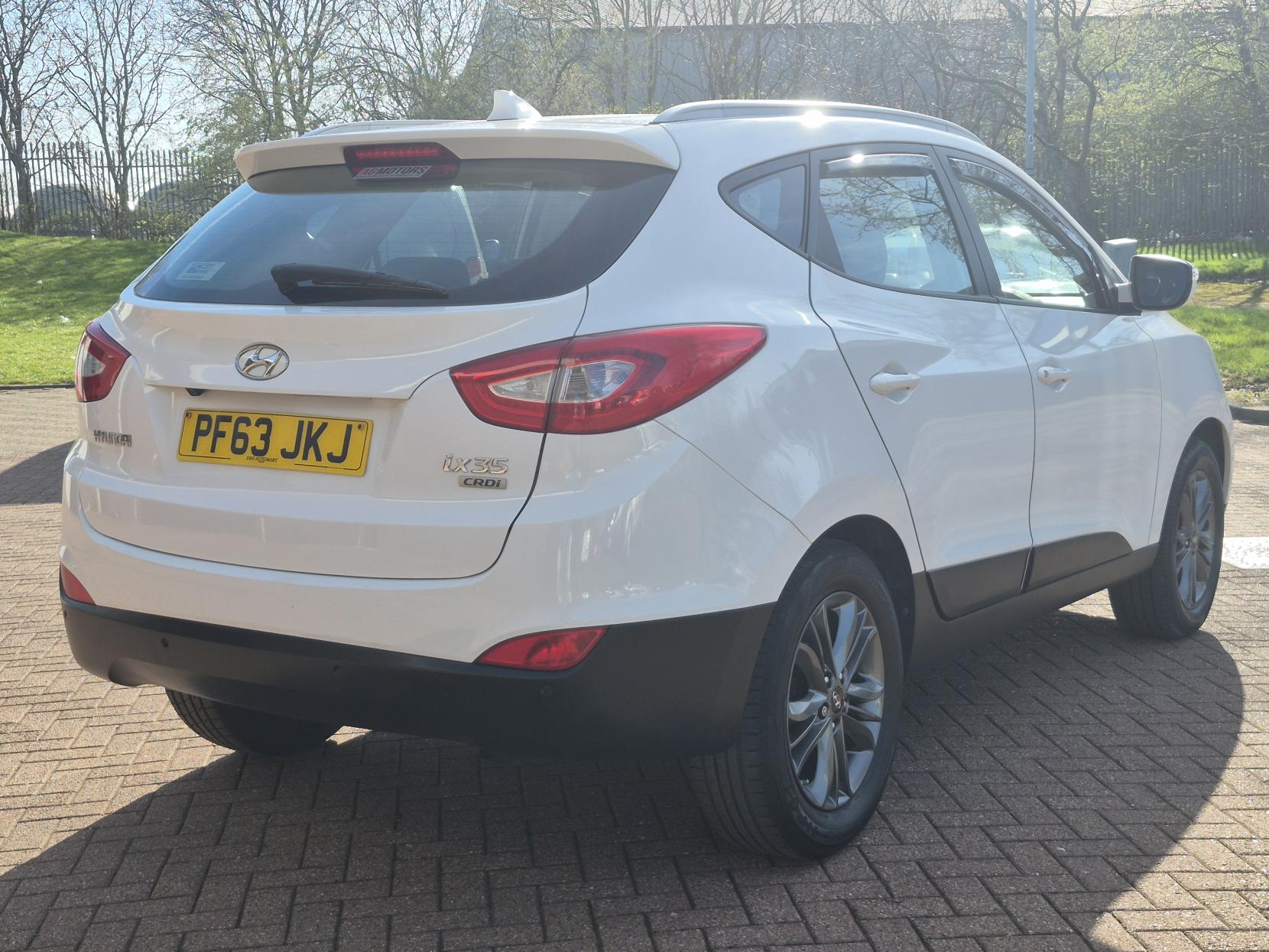 Hyundai ix35 1.7 CRDi SE SUV 5dr Diesel Manual Euro 5 (s/s) (Nav) (115 ps)