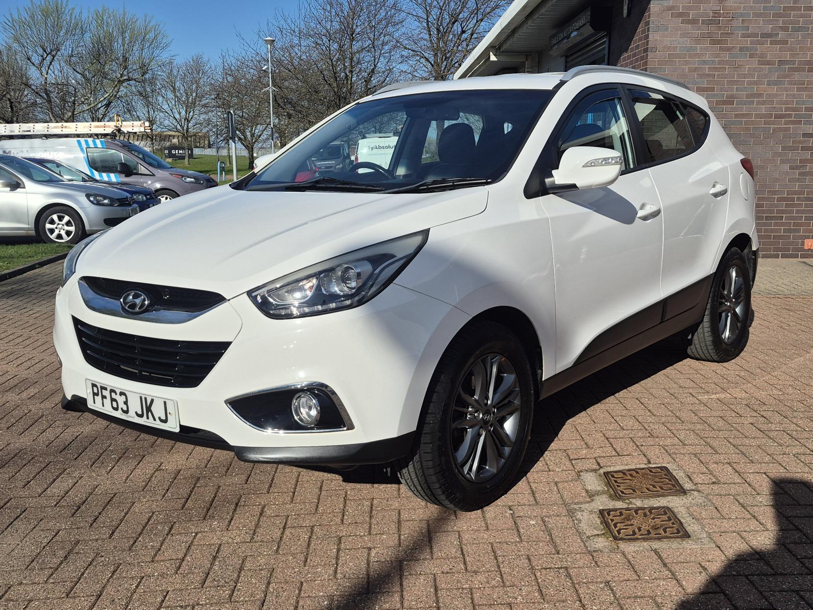 Hyundai ix35 1.7 CRDi SE SUV 5dr Diesel Manual Euro 5 (s/s) (Nav) (115 ps)