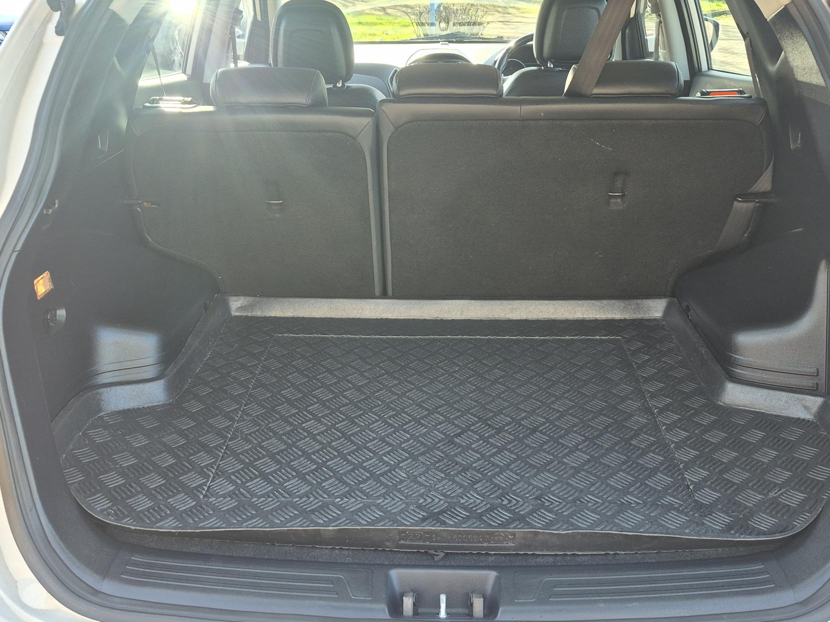 Hyundai ix35 1.7 CRDi SE SUV 5dr Diesel Manual Euro 5 (s/s) (Nav) (115 ps)