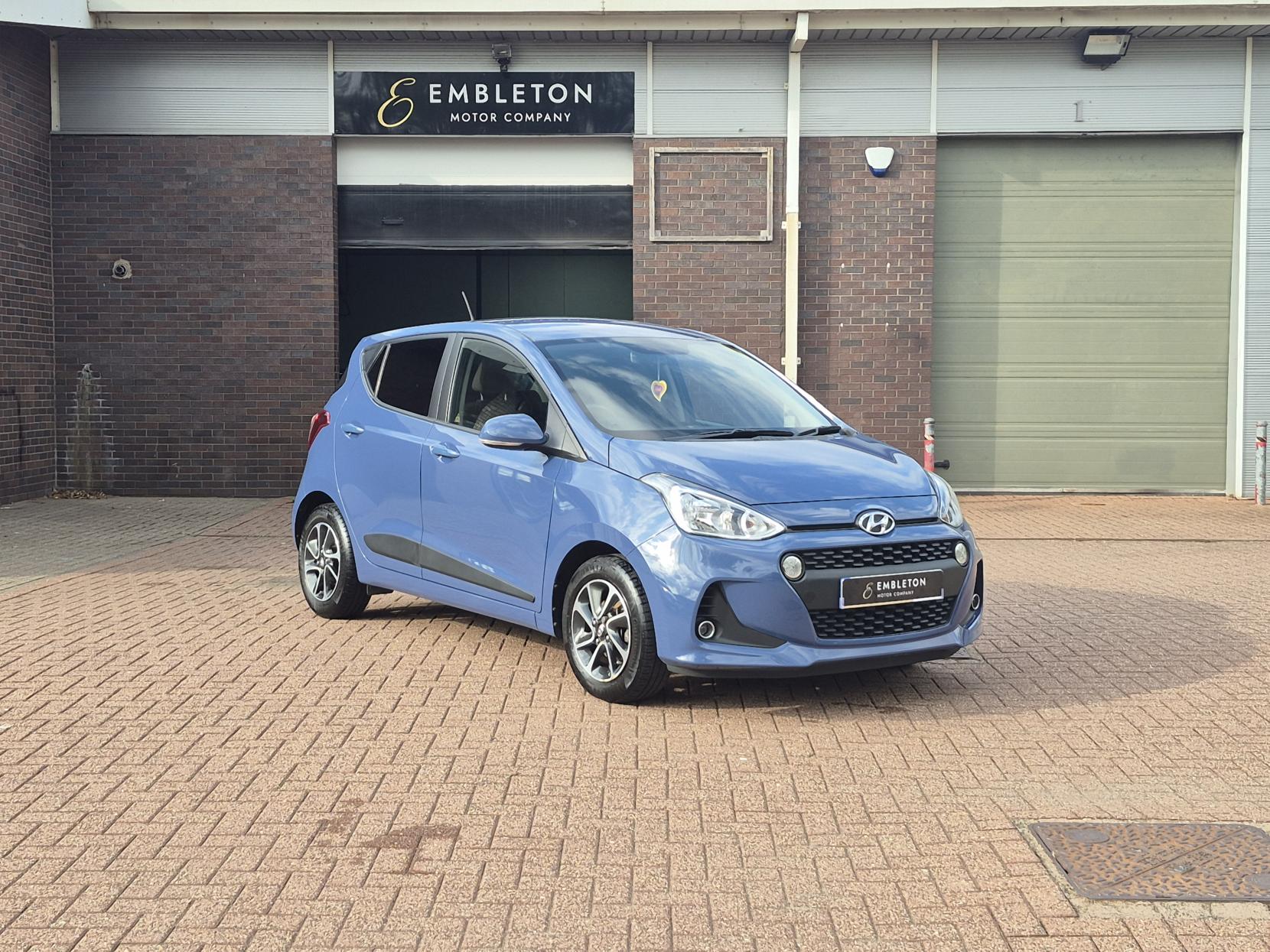 Hyundai i10 1.0 Premium Hatchback 5dr Petrol Manual Euro 6 (66 ps)