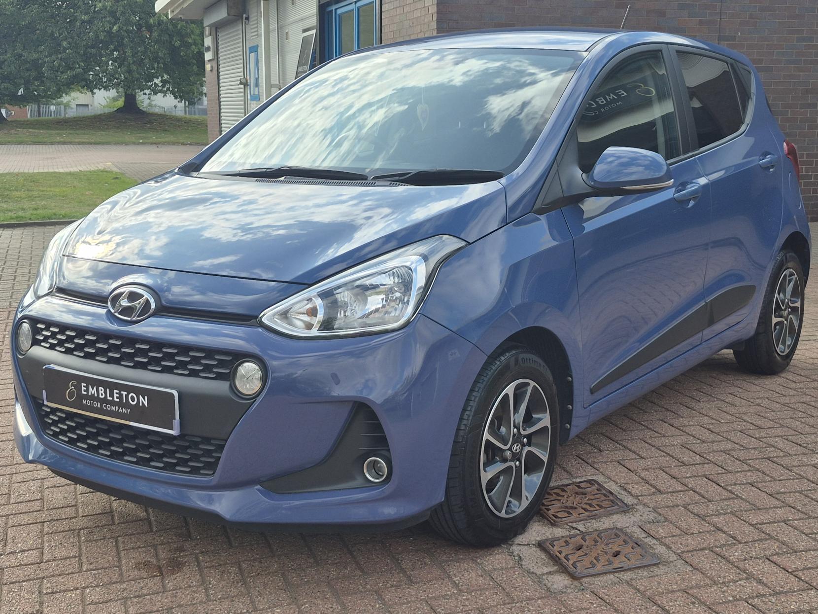 Hyundai i10 1.0 Premium Hatchback 5dr Petrol Manual Euro 6 (66 ps)