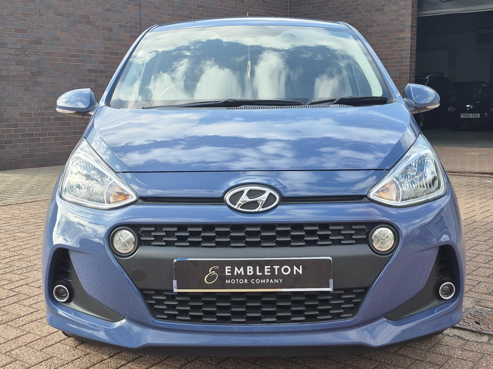 Hyundai i10 1.0 Premium Hatchback 5dr Petrol Manual Euro 6 (66 ps)