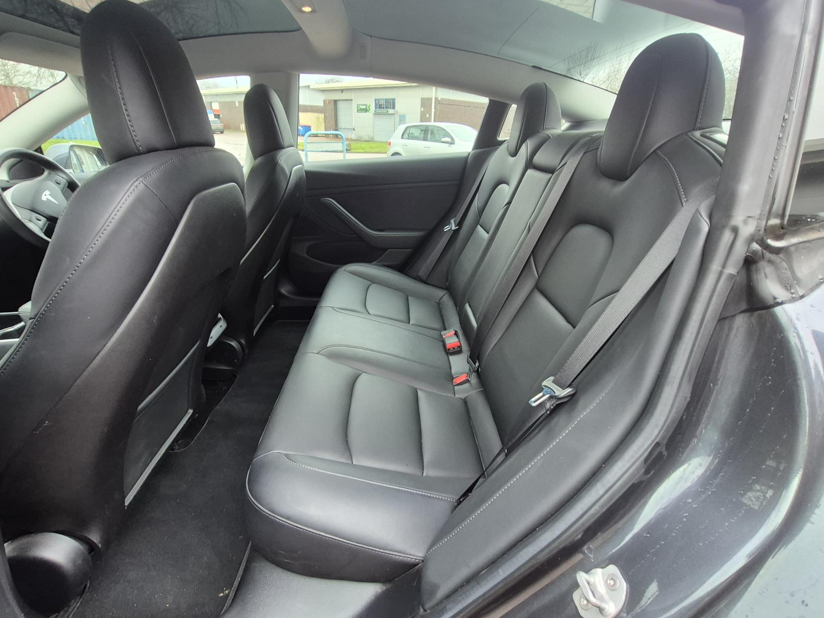 Tesla Model 3 (Dual Motor) Performance Saloon 4dr Electric Auto 4WDE (Performance Upgrade) (449 bhp)