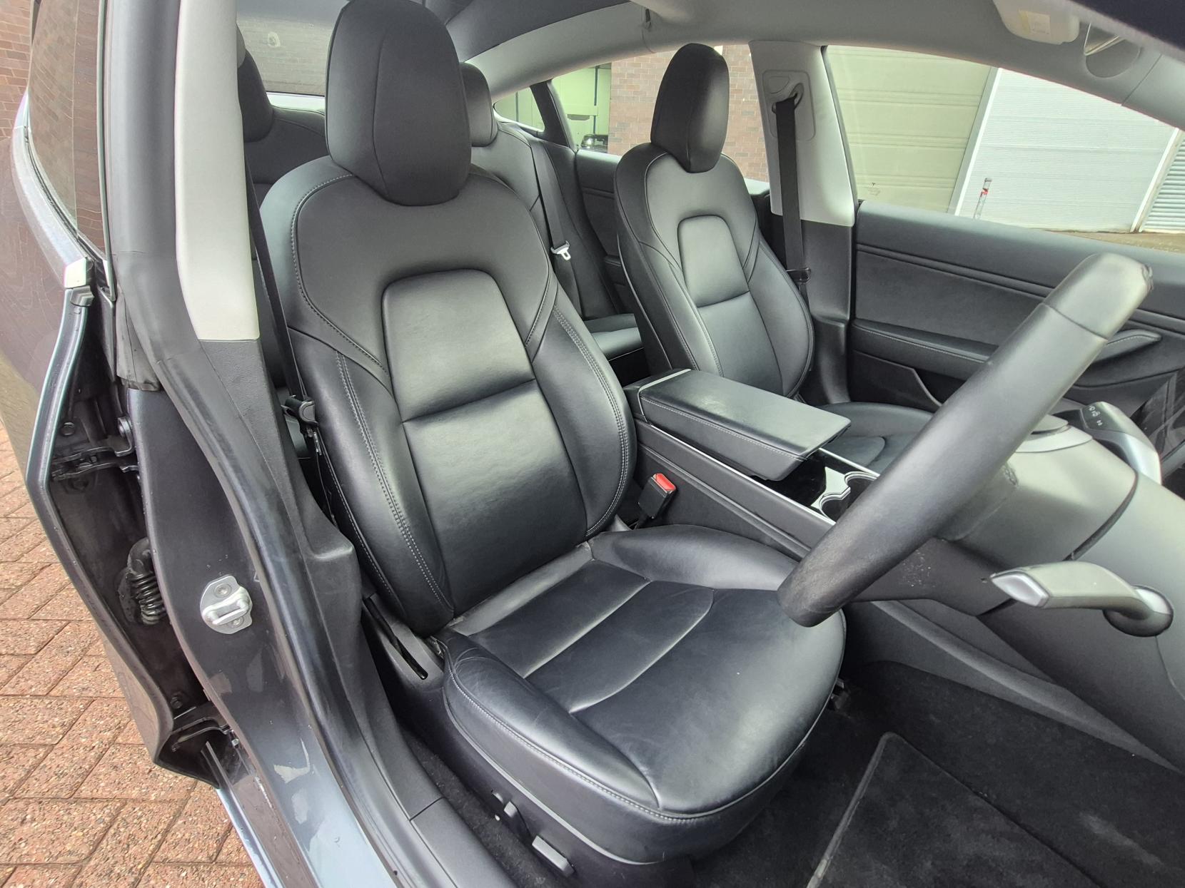 Tesla Model 3 (Dual Motor) Performance Saloon 4dr Electric Auto 4WDE (Performance Upgrade) (449 bhp)